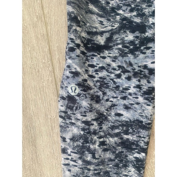 Lululemon Base Pace HR Tight 25” Sz 6 In Estuary Grey - Picture 5 of 8